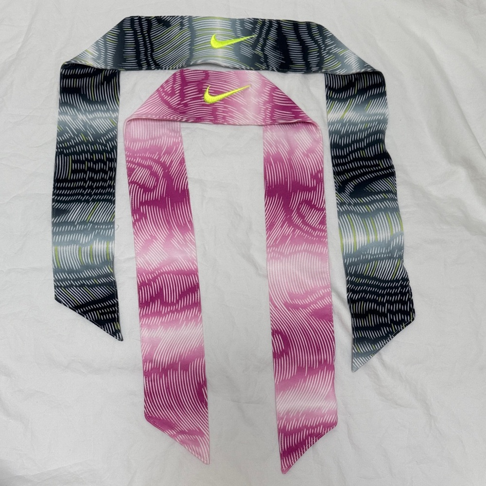 Women’s Nike Pink & Black Patterned Sports Tie Headband w/ Neon Logo. One size